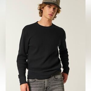 Old Navy black thermal shirt. Size XL. NWT